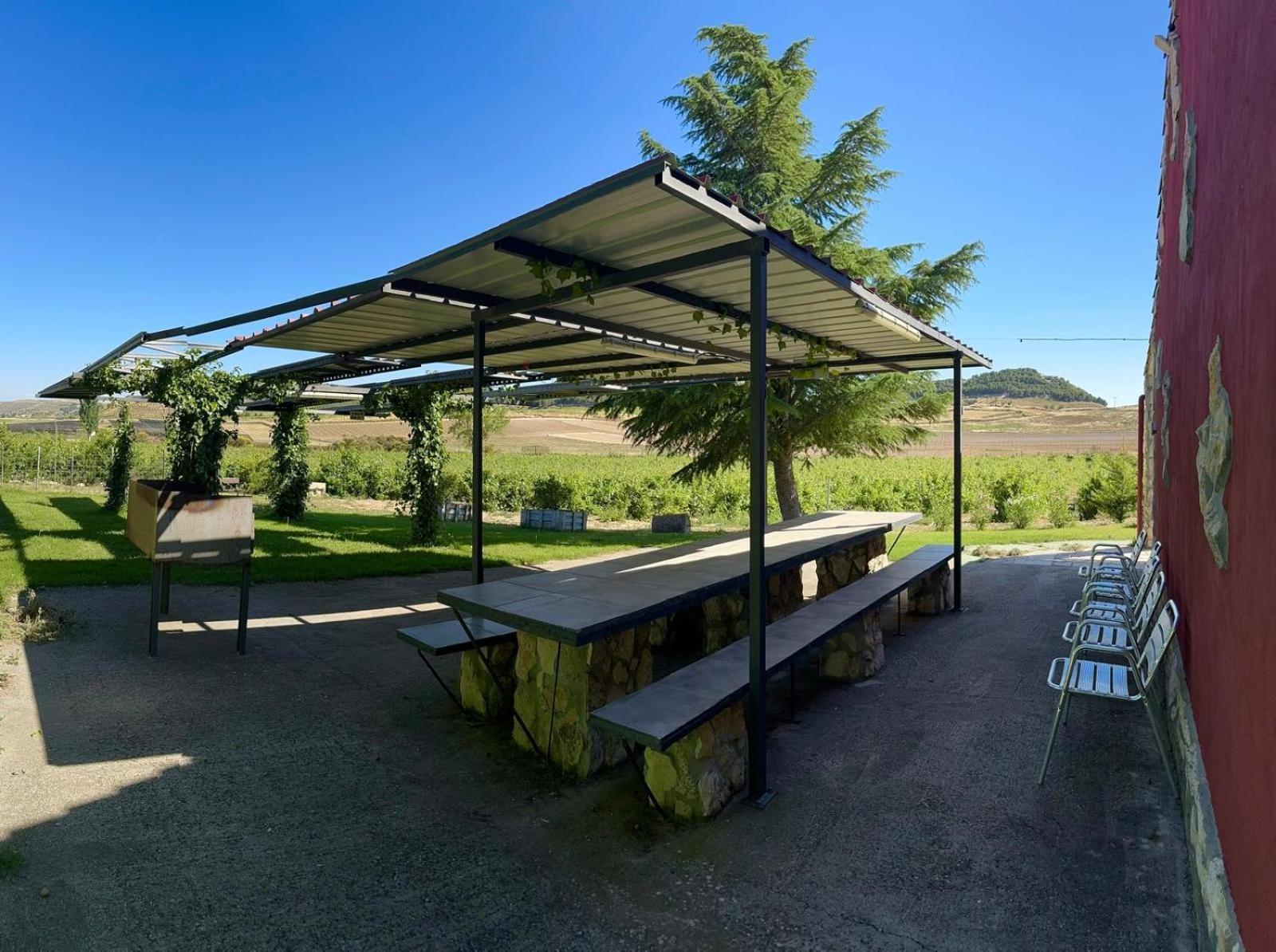 Finca Entrevinedos De Bodegas Marcos Peñafiel Eksteriør bilde