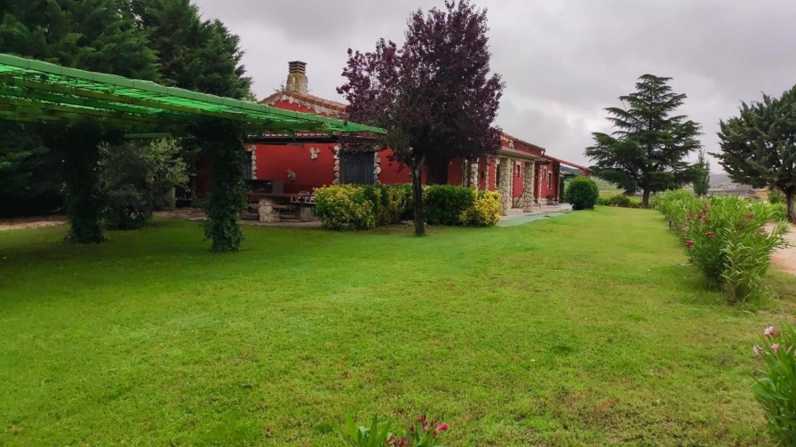 Finca Entrevinedos De Bodegas Marcos Peñafiel Eksteriør bilde